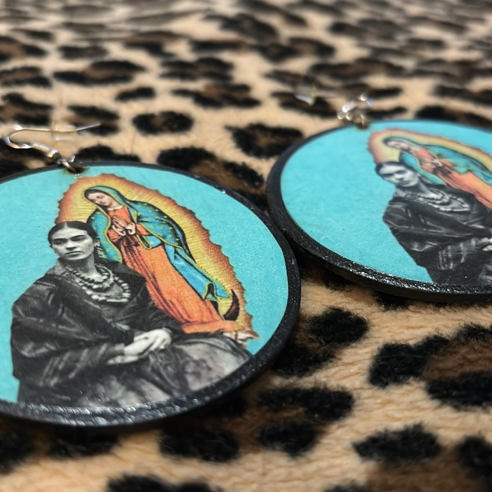 FRIDA KAHLO ♥️ Virgin Mary Wood Earrings Handmade Mexican Artist Guadalupe Icon - Picture 12 of 14
